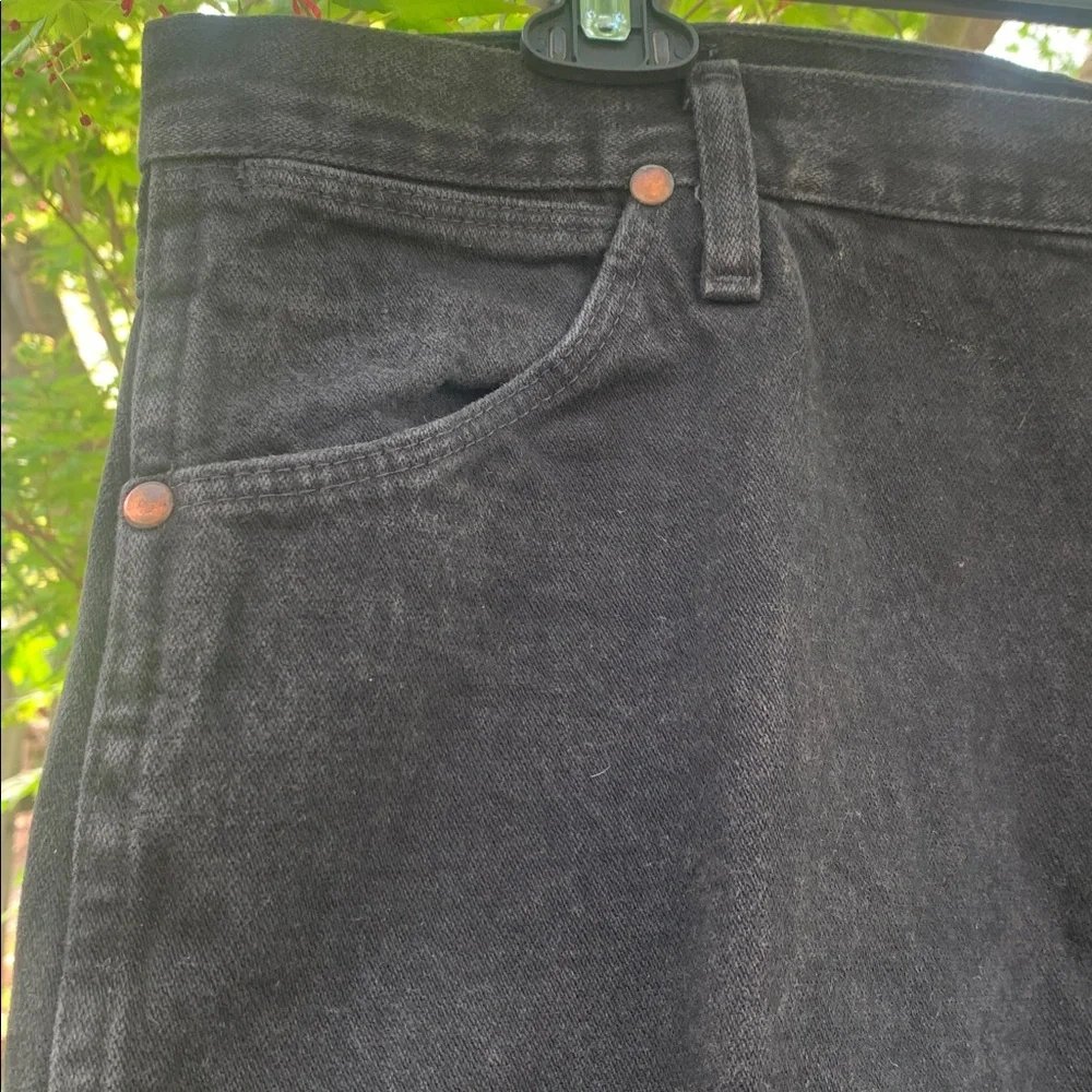 Men's Black Straight-Leg Wrangler Jeans - Picture 2 of 7